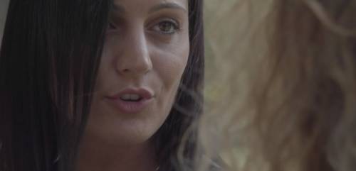 La malattia rara di Erica: "La mia pelle sa di pesce marcio"